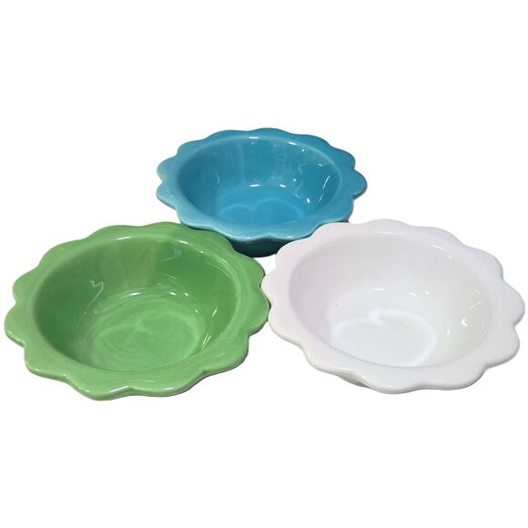 MSC 3- Small Mt. Clemens Pottery Bowls Blue/Green/White Scalloped Floral-Shaped - Picture 4 of 6